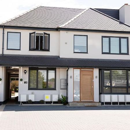 Walnut Flats-F2, 3-Bedroom With Garden & Patio - Ac, Parking, Netflix, Wifi - Close To Oxford, Bicester & Blenheim Palace Bagian luar foto
